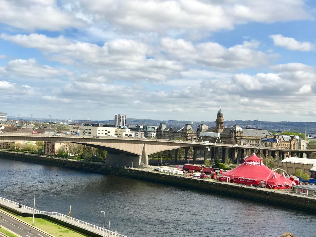 The Heights - River And City View Lägenhet Glasgow Exteriör bild
